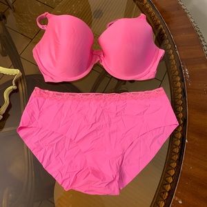 Pink VS pantie Bra